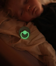 Load image into Gallery viewer, FRIGG pacifier ROPE - sage NIGHT size 1: 0-6 months