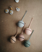 Load image into Gallery viewer, Mushie Pacifier Holder Case - Shifting Sand