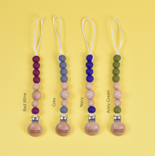 Load image into Gallery viewer, Petite Pacifier Clip - Autumn